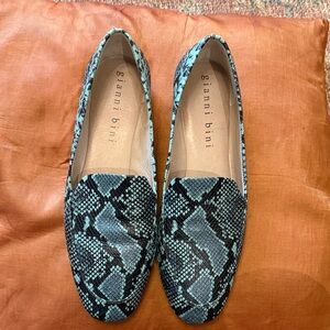 Gianni Bini Turquoise and Black Snake Print Leather Loafers
